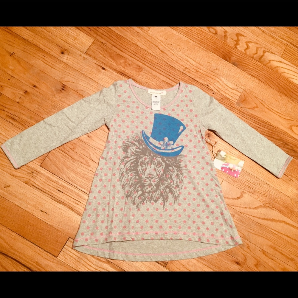 Everbloom Long Sleeve Lion Tee: NWT